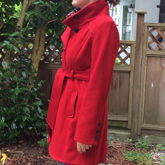 SOLD Guess Wool Coat, size M - Picture 4 of 13